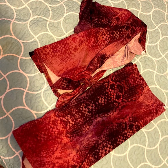 Set - Picture 3 of 3